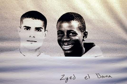27 octobre 2005 : Zyed et Bouna sont assassinés par la Police !