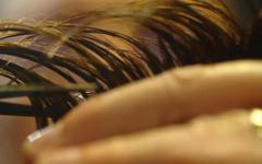 Avec vos cheveux, il dépollue les océans : l'astucieuse initiative d'un coiffeur français
