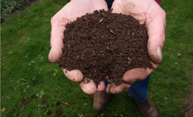 VALLABRIX Du broyat et du compost mis à disposition gratuitement à la déchetterie