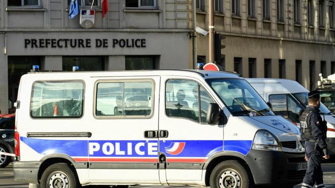 INFO LCI – Les policiers parisiens rappelés à leur devoir de courtoisie et de politesse "en toute circonstance"