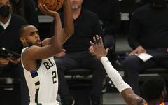 Khris Middleton positif au COVID-19