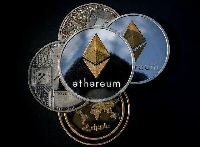 Investir sur les crypto-monnaies: Bitcoin, Dogecoin en baisse, Ethereum en hausse mardi matin