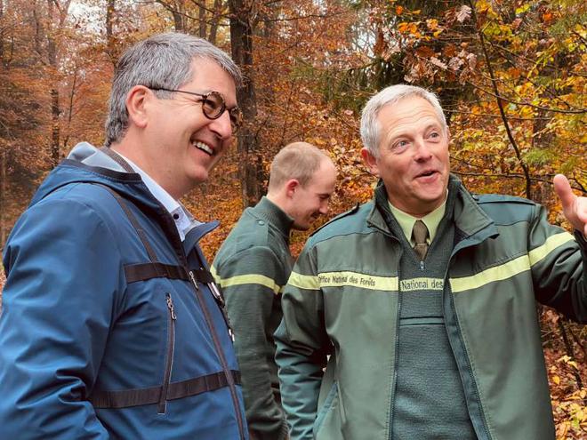 Réchauffement climatique : le président de la région Grand Est en forêt d’Anglemont