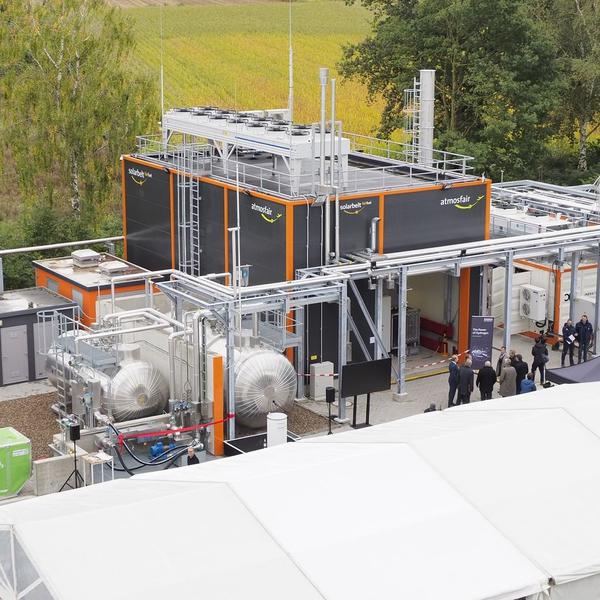 Biocarburant : voici l’e-kérosène, de l’air recyclé en kérosène neutre en carbone