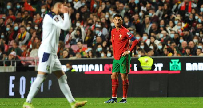Portugal – Serbie : un moment de tension entre Cristiano Ronaldo et son coach fait parler !