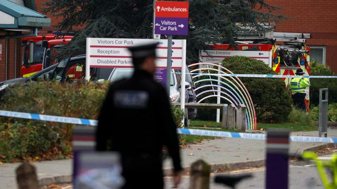 Explosion mortelle d’un taxi à Liverpool : la police confirme un «incident terroriste», le chauffeur érigé en héros