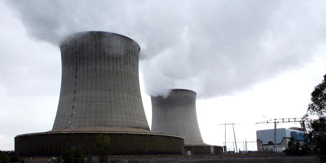 Délire nucléaire macroniste : la Cour des comptes sonne l’alerte