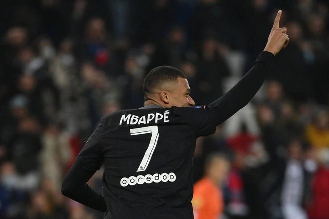Mbappé frappe d’entrée, le PSG mène face à Nantes après 2 minutes de jeu (Vidéo)