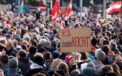 Coronavirus/Autriche: Manifestation à Vienne contre le confinement et la vaccination obligatoire