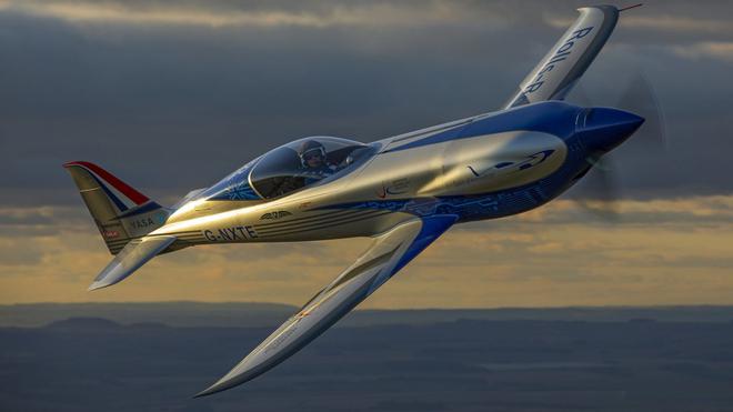 Rolls-Royce pulvérise un record du monde de vitesse avec son avion tout électrique