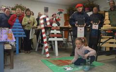 À Fieulaine, les habitants fabriquent les décorations de Noël à base de récup