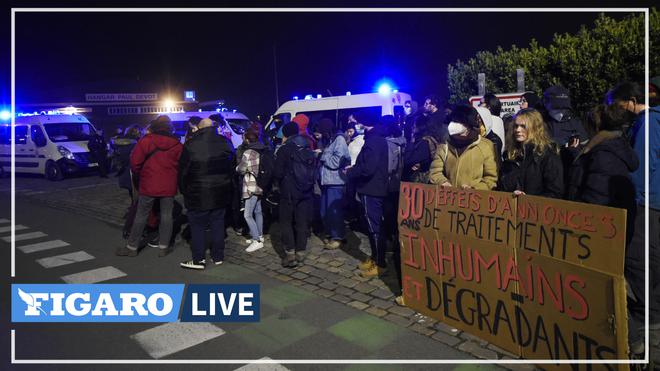 «Darmanin assassin»: une cinquantaine de personnes manifestent à Calais après le naufrage meurtrier de 27 migrants