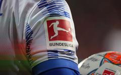 Foot - Allemagne - Coronavirus - Pas d'arrêt de la Bundesliga malgré la flambée de cas de Covid-19