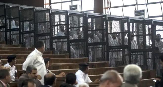L’Egypte condamne à mort 22 jihadistes, dont un ex-officier de police