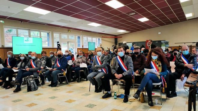 VIDEO. Ariège : chasseurs, bergers et élus locaux présents à la création du Parlement de la Montagne