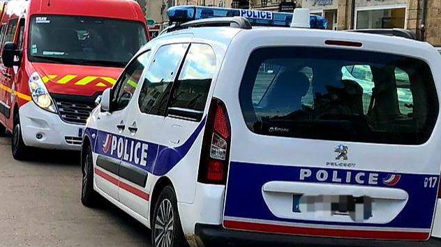 Mérignac : Deux policiers agressés et blessés par un client dans un centre commercial, une jeune policière a perdu connaissance sous la violence des coups