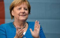 Allemagne: Angela Merkel choisit une chanson de la punk Nina Hagen pour ses adieux