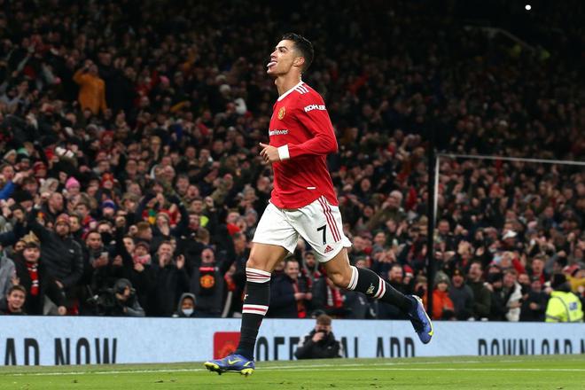 Un doublé face à Arsenal, Cristiano Ronaldo établit de nouveau record à Manchester United
