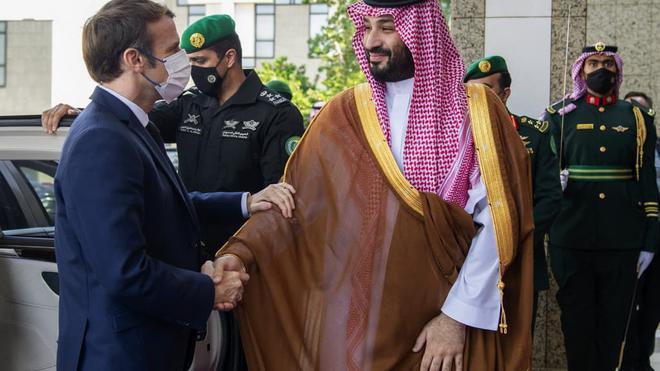 Arabie Saoudite: rencontre polémique entre Emmanuel Macron et Mohammed ben Salmane