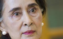 Birmanie : l’ex-dirigeante Aung San Suu Kyi condamnée à quatre ans de prison par la junte