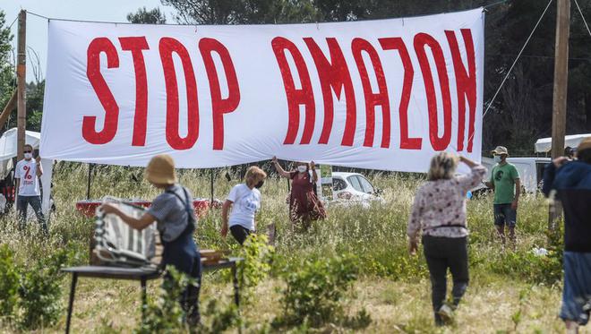 Gard : après plusieurs mois de lutte, le projet Amazon abandonné à Fournès