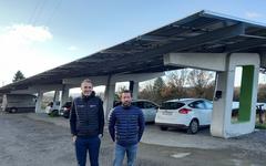 Figeac. Mecojit rayonne avec ses ombrières solaires innovantes