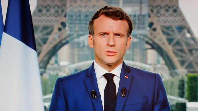 Emmanuel Macron promettait-il, il y a quatre mois, qu’il n’y aurait pas de pass vaccinal en France ?