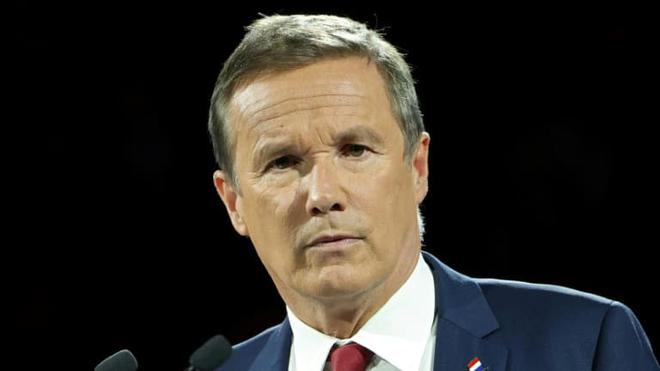 Testé positif au Covid-19, Nicolas Dupont-Aignan assure avoir été prudent et nie n'avoir pas respecté son isolement