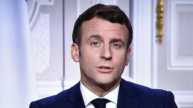 VIDÉO - Vœux : il y a un an, Emmanuel Macron espérait une embellie sanitaire au printemps 2021