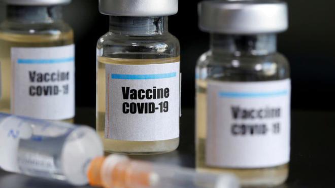 Covid-19: les publics prioritaires pourront être vaccinés dès "les premiers mois de 2021", selon la HAS