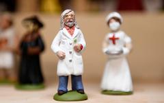 Le professeur Raoult a un santon à son effigie et il se vend très bien!