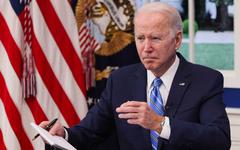 Ukraine : Biden assure que les États-Unis «répondront énergiquement» à une invasion russe
