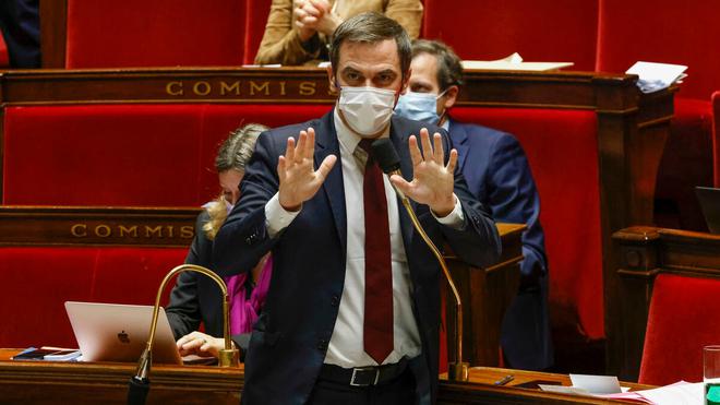Passe vaccinal : suspension à l’Assemblée, réunion à Matignon... le gouvernement face aux critiques