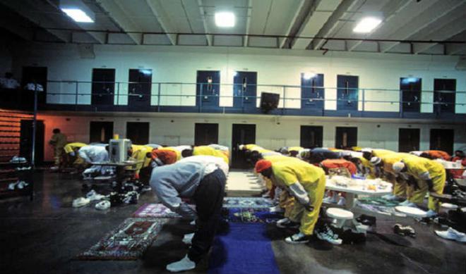 Prisons françaises : près de 60% des détenus étrangers sont des ressortissants africains, 20% d’Algériens
