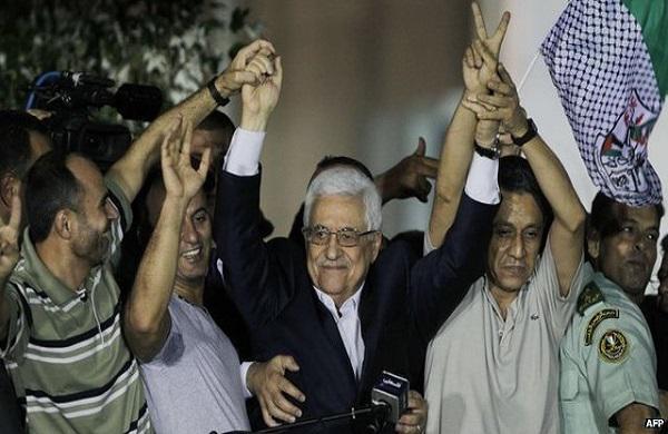 Le négationniste Abbas crie victoire et exige la libération de tous les terroristes palestiniens