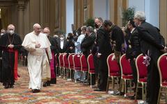 Éducation: c’est « le premier vecteur du développement humain intégral », affirme le pape