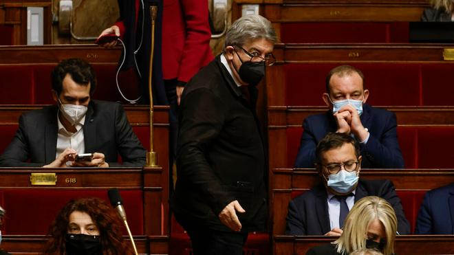 «Abrutis» et «menteurs» : Mélenchon condamné pour injure publique et diffamation envers Radio France
