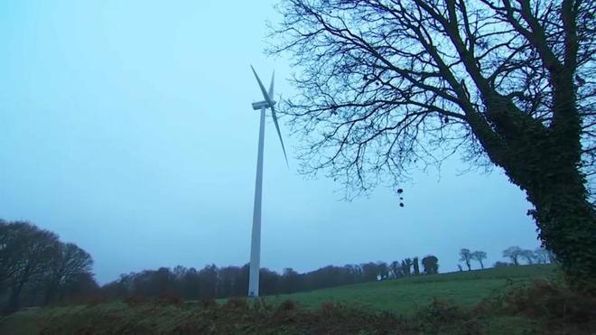 VIDÉO - Éoliennes de Guern : le préfet du Morbihan ordonne le démantèlement du parc éolien illégal