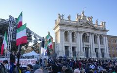 Italie : tensions avec la police lors d'une manifestation d’opposants à la politique sanitaire