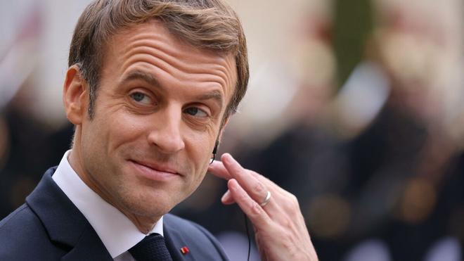 LREM :  Macron et ses députés, entre amour et désamour