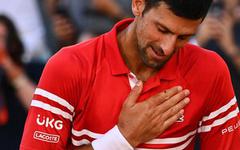 Covid-19 : Novak Djokovic est actionnaire majoritaire d'une biotech développant un traitement contre la maladie