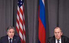 Ukraine : la Russie et les Etats-Unis discutent à Genève, ultime tentative pour désamorcer les tensions
