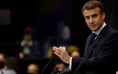 Sondage: Macron loin devant Pécresse et Le Pen à égalité