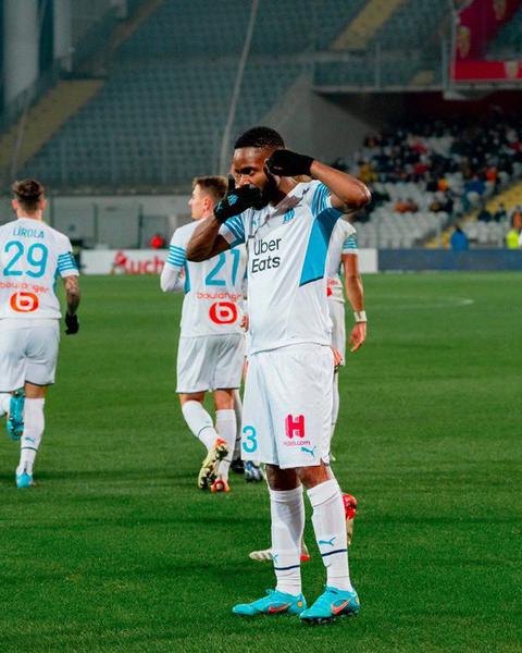 Marseille domine Lens dans ce choc, Cedric Bakambu déja buteur