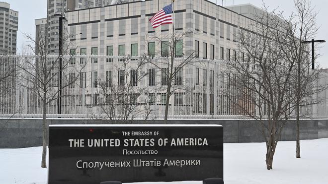 Ukraine: Washington déconseille aux Américains de se rendre en Russie