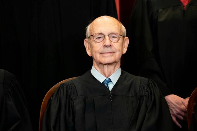 Le juge progressiste de la Cour suprême des Etats-Unis Stephen Breyer va se retirer