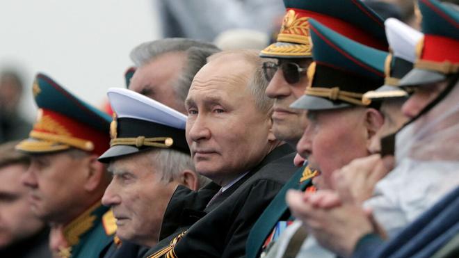 Crise en Ukraine : «Poutine considère les Européens comme les vassaux des Etats-Unis»