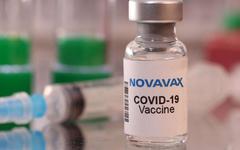 Covid-19 : le vaccin Novavax sera distribué en priorité dans les outre-mer, annonce l’Elysée