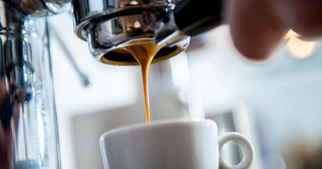 Expresso, piston, italienne : quelle cafetière choisir pour limiter son impact écologique ?