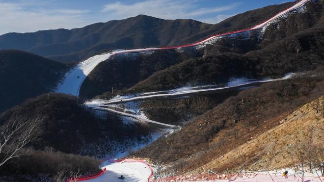 JO 2022 : Neige artificielle, montagnes rasées... la catastrophe écologique des Jeux de Pékin